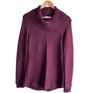 Calvin Klein Chunky Knit Turtleneck Sweater in Burgundy Red, Size Small‎